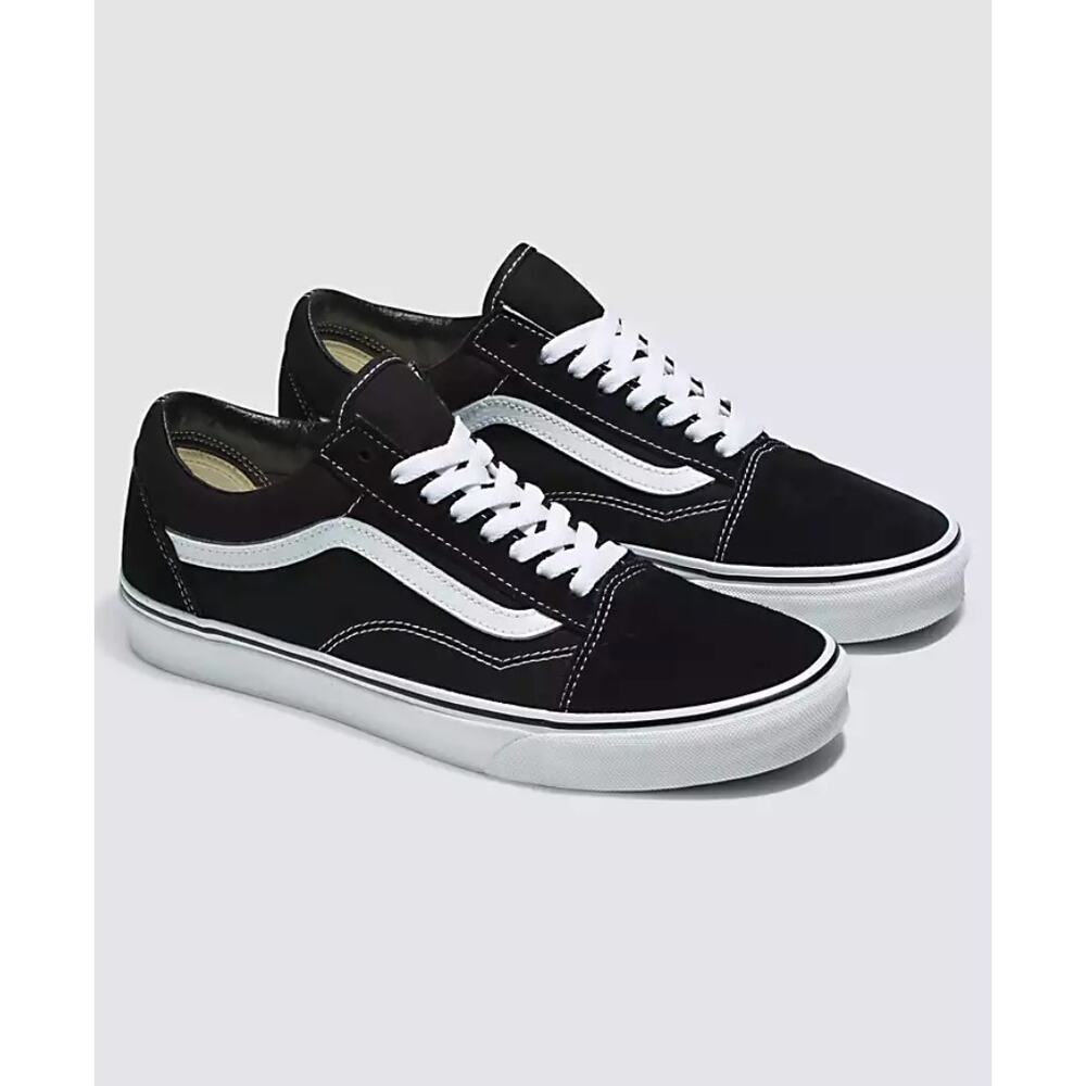 Vans Old Skool Shoe black and white size 8